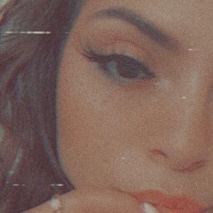 Meet your Posher, Desiree